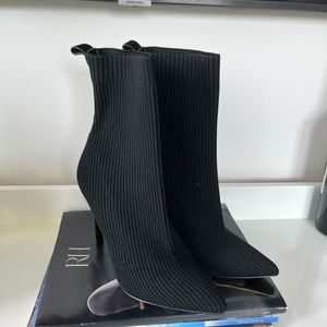 Steve Madden Century Knit Stock Pull On Heels in Black